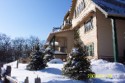 Summit The Cap Mont Tremblant - 5 bedroom- Pool Hot Tub & Spa - Summit Cap -- Mont Tremblant - 3 bedroom Condos- Hot Tubs - Spa - Pool- Minutes to the Lifts & Golf Courses 